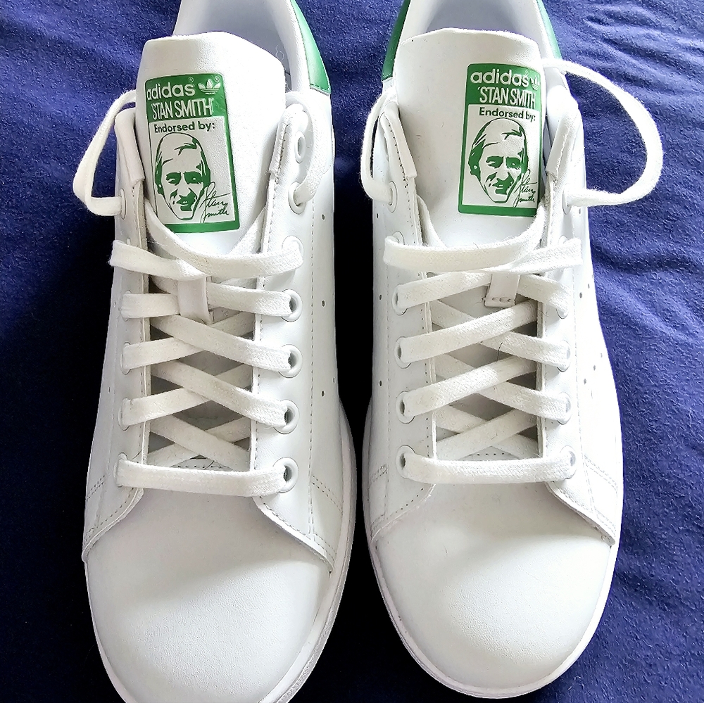 NWOT women's Adidas Stan Smiths
